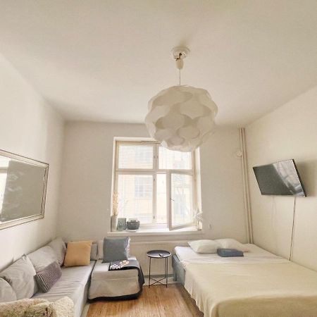 Sweethome Studio 49 In City Center Punavuori District Helsinki Luaran gambar